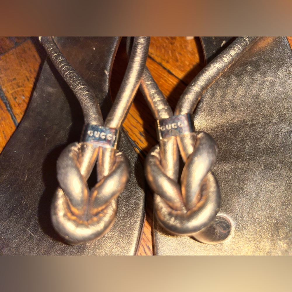 Gold sling back GUCCI sandals 👡 - Picture 5 of 10